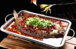【压倒的人気No.1】麻辣烤鱼 マーラーカオユイ（四川料理 成都小吃）