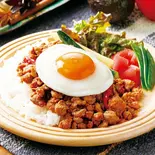 ガパオ飯【深夜】（ガパオライスとタコライス専門店 土佐堀 パーラーアレハンドラ）