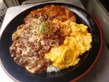 担々オムカツカレー飯（カミナリ飯店）