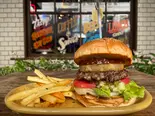 ハワイアンBBQバーガー【HAWAIAN BBQ BURGER】（創業21年プレミアムバーガーの店 UNCHAIN DINER）