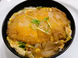 かつ丼（揚げたて唐揚げと丼物弁当 キッチンヤタロー）