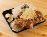 1キロチキン南蛮弁当 1kg Chicken Nanban Box(【メガ盛り‼】1キロ弁当工房肉MAX!!大盛りからあげお弁当 淵野辺店)