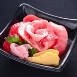 本まぐろ丼 (Bluefin Tuna Bowl)（天下の台所 大起水産 八軒家浜 まぐろスタジアム）