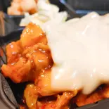 チーズ豚キムチ弁当（から揚げとハイボールの店）