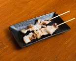 豚串(2本)（道民焼鳥 鳥永すすきの総本店）