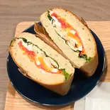 蒸し鶏と卵のサラダ(キエスコーヒー)