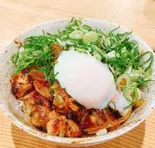 若鶏のねぎ温玉スタミナ焼肉丼【温玉】（【宅配どんぶり】丼市場 清水店）