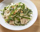 肉ニラ炒め Meat & Garlic Chive Stir-Fry(小次郎池袋店)