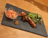 厚焼きベーコングリル～粒マスタード添え～（コモハナマウナ）