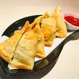 2PサモサSamosa（KHUKURI CURRY＆CAFE INDIAN NEPALI RESTAURANT）