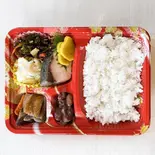 塩シャケ弁当(ミート&デリ アラタ)