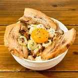 極旨チャーシュー丼（極上味噌ラーメン 至福の一杯）