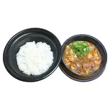 【大盛り無料！】名物煮込みすじの卵とじカレー丼（【menu限定価格商品あり】カリーWEST百名店2020 いずみバーグ 御幣島店）