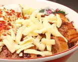 シュレッドチーズ Shredded Cheese(【ごはん特盛可】名物チャーシューエッグ丼 大衆食堂スタンドそのだ 森1丁目店)
