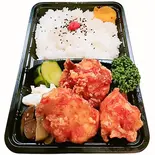 大人気！骨なし弁当にんにく醤油味(並)Best Seller！Boneless Garlic Soy Sauce Karaage Bento(Regular)（からあげのジョー千歳船橋）