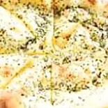バジルチーズナン/BASIL CHEESE NAN（Asian Dinning New Juntara ＆ Bar）