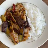豚肉と茄子の甘辛炒め丼(OREG-A-YUTAKA)