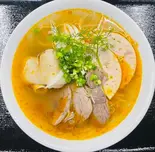 特別ブンボーフェ(古都フェ名物麺辛い肉うどん) Bún Bò Huế Đặc Biệt（ベトナム料理ハイイエンフード）