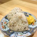 【新感覚】やみつき出汁おにぎり(2個)(らーめんKumo虎ノ門店)
