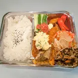 幕の内弁当 肉系（ぽにまる）