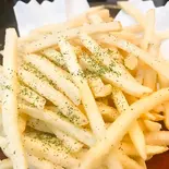 フライドポテト(トリュフ塩)（Bistro和）