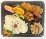 幕の内弁当(イカフライ)(手作りお弁当・お惣菜 やじきた)