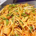 干し豆腐の和え物(香港餃子酒場 下北沢店)