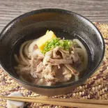 じっくり煮込んだ肉うどん（大阪名物！肉吸い「千日屋」 三宮南店）