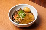 汁なし味玉豚バラ担々麺(黒ごま)（白湯麺屋）