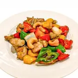 台湾風鶏肉カシューナッツ炒め（中華料理 渤海飯店）