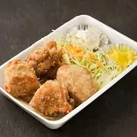 からあげ弁当4個入り (ご飯大盛りまで無料！)（からあげ専門店 鶏笑 千歳台店）