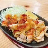 【人気No.2】鶏ももの照り焼きチキン【照り焼きソース】（【関西風＆広島風お好み焼き・鉄板焼き】 桜家）
