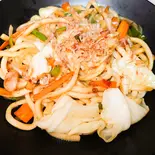 焼うどん(カレー味)（KitchenBarぐりむ）