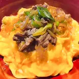 “艶とろ”オムすき焼き丼【レギュラー(180g)】（俺のオムライス専門店 EGG KING）
