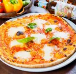 ピッツァ・マルゲリータ Pizza Margherita(ラテッラ)