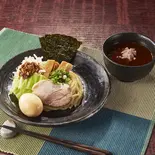 味玉入り 辛味噌つけ麺(麺200g)（魚介と豚骨のWスープが決め手！ つけ麺 総本山 無双 博多店）