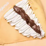 ヌテラホイップクリーム Nutella white creape（クレープハブ川崎店）