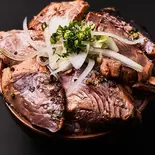 炉端のカツオ炙り丼 Roast skipjack  rice bowl（海鮮炙り丼 炉端の山ちゃん 亀有店）