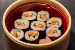 博多明太子と胡瓜の細巻き(丼ぶり・寿司・南青山すだち(ミシュランガイド掲載店による本格デリバリー))