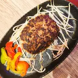 ハンバーグステーキ（鉄板酒場もんちゃん）
