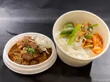 焼肉屋の煮込み弁當（焼肉小町新川店）