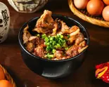 甲州富士桜ポーク丼 Koshu Fujizakura Pork Rice Bowl（喜三郎農場）