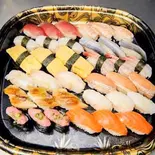 飛沫(しぶき)3人前33貫（音色すし 本店）
