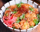 からあげ丼/Fried Chicken Rice Bowl（アジアンキッチン＆バル 月のあかり）