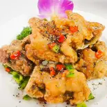 スペアリブの塩胡椒炒め（中華料理 和唐 西台店）