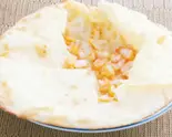 ベーコンチーズナン/Bacon Cheese Nan(インドアジアンアカレーハウス KALIKA)
