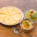 Iセット ダルキチンカレー チーズナンかチョコレートナン サラダ付（TAREMAM）