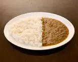 【具材を感じる優しい甘みのある、まろやかな】オニオンプレーンカレー（【食べログ TOP5000/百名店】スパイスカレー 王様のスプーン）