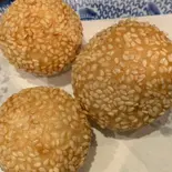 ゴマ揚げ団子(3個)（健康中華青蓮豊洲IHI店）