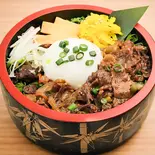 和牛焼肉温玉丼（やじきたキッチン）